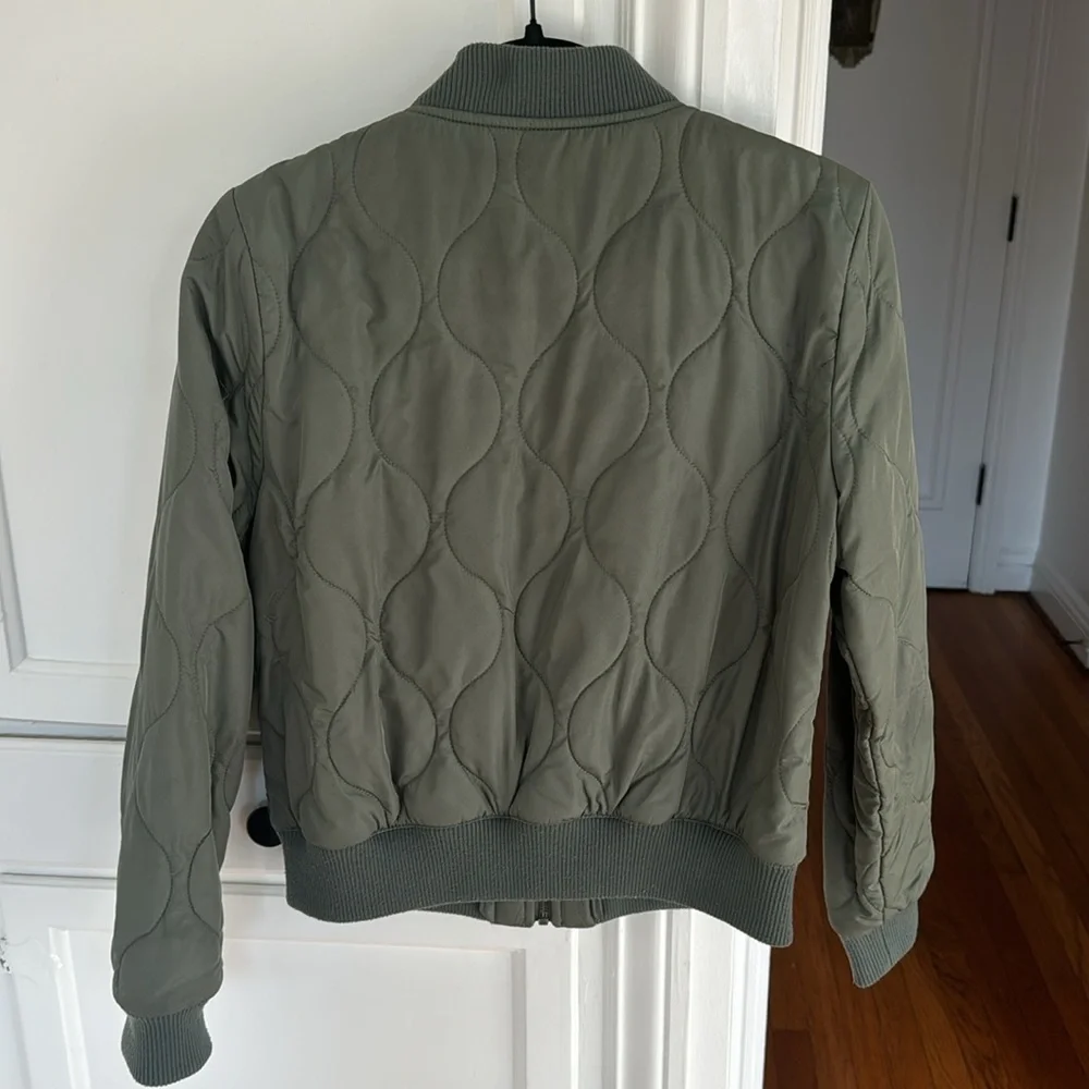 Banana Republic Quilted Bomber jacket, size small, army green - Picture 2 of 3